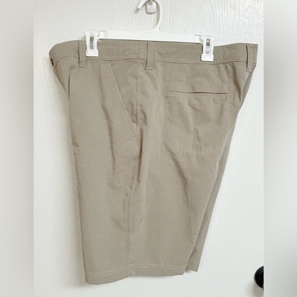 Prana Men’s Hybridizer Short 8” Khaki Size: 38 NWT - Picture 7 of 9